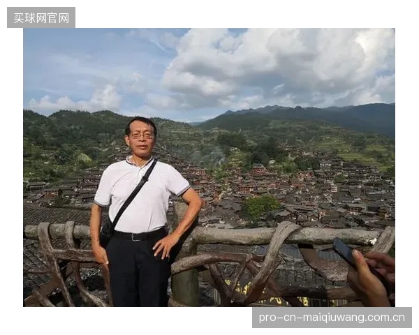 上海徐汇区运动技术学院引入激光扫描对齐,揭示合成树脂面板在不同湿度下的莫氏硬度细微变化 上海徐汇区运动技术学院引入激光扫描对齐,揭示合成树脂面板在不同湿度下的莫氏硬度细微变化